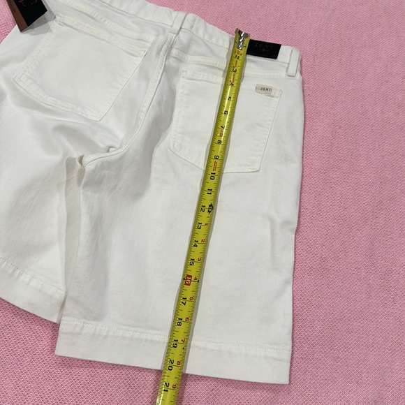 Jen 7 by 7 for all mankind short - Picture 8 of 10